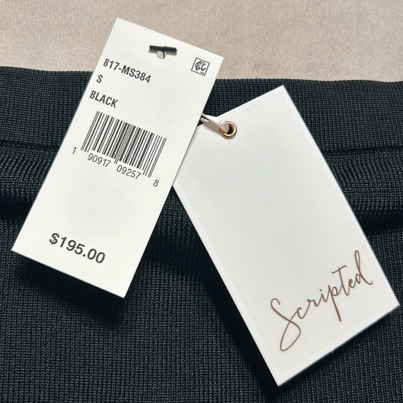 Scripted top - Picture 2 of 8